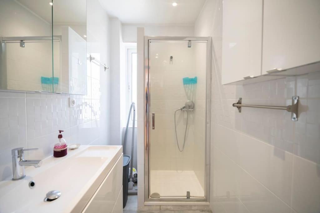 Appartement Avec 4 Chambres Doubles - Proche De La Mer, Des Transports Et De La Promenade Des Anglais 니스 외부 사진