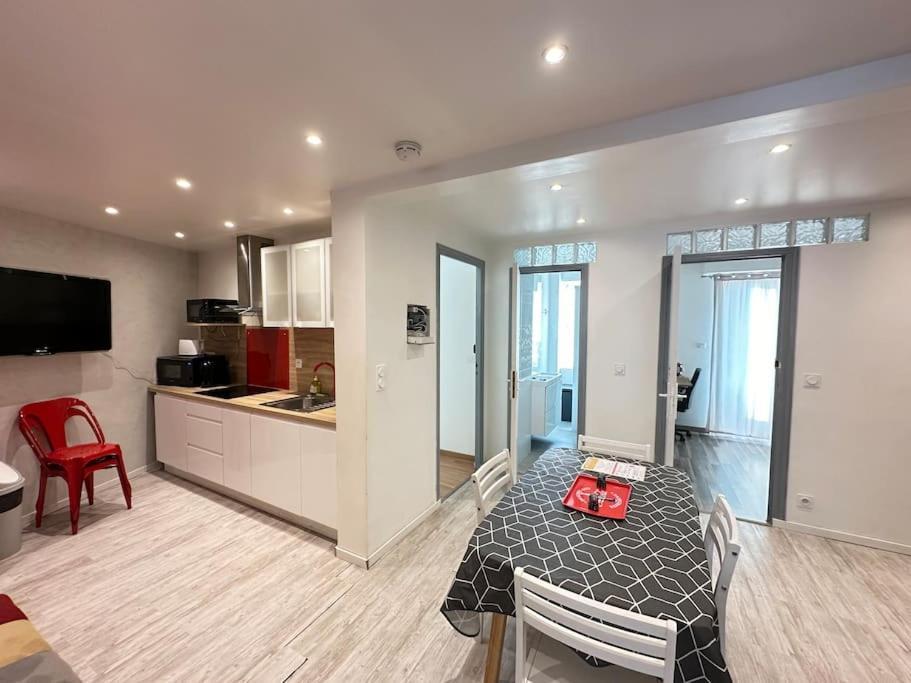 Appartement Avec 4 Chambres Doubles - Proche De La Mer, Des Transports Et De La Promenade Des Anglais 니스 외부 사진
